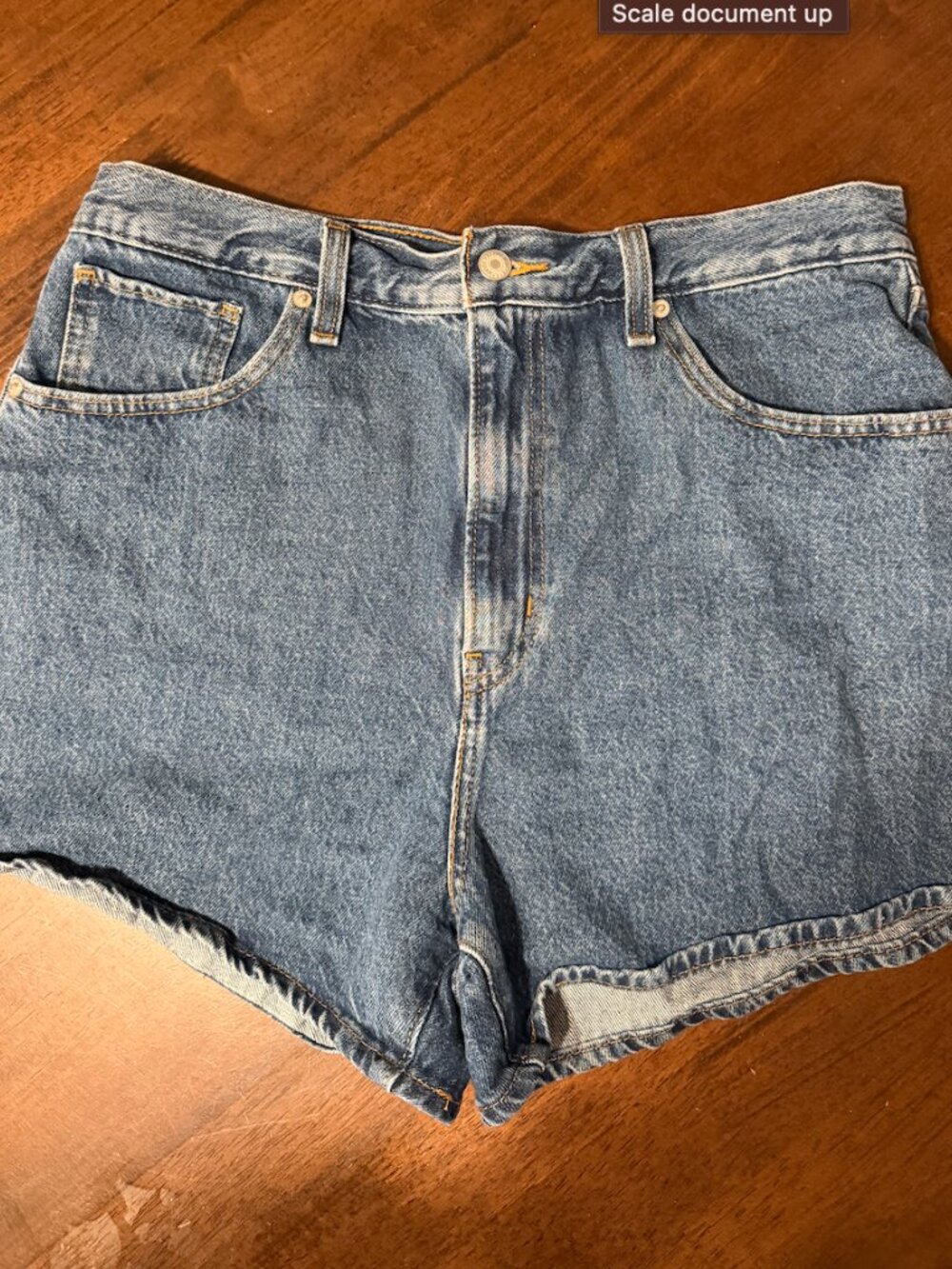 Levi's Women's High-Waisted Denim Mom Short - Picture 4 of 5
